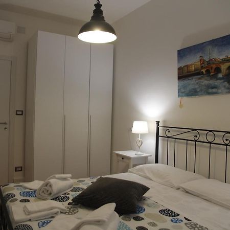 Bed and Breakfast ES - Essential Solution&Emotion Stories  Verona Esterno foto